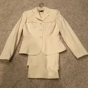 Isabella DeMarco off-white pants suit.